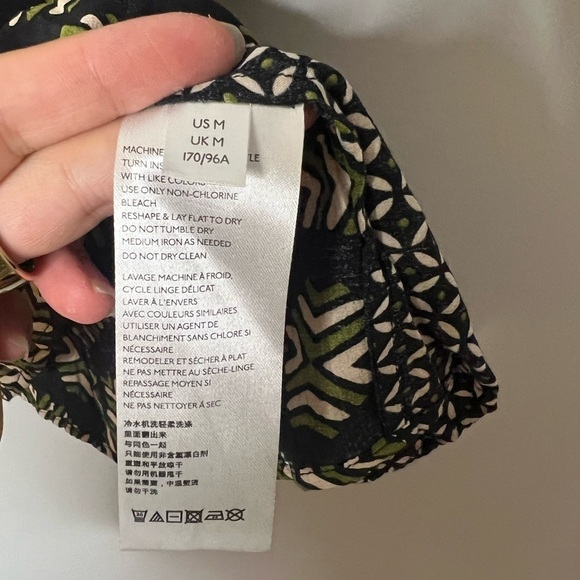 Maeve Catalina Printed Puff Sleeve Sparkly sleeve blouse - Picture 5 of 7